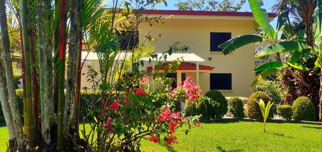 Suenos De Amor! Hermoso Y Acogedor Lugar Quepos Exterior photo
